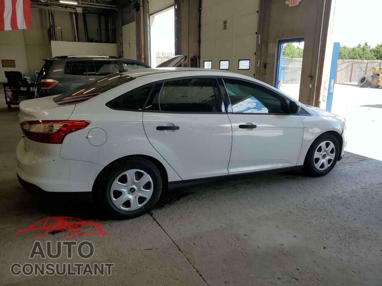 FORD FOCUS 2014 - 1FADP3E21EL115162