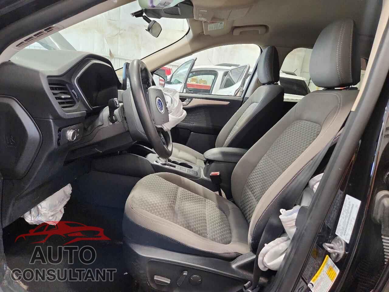 FORD ESCAPE 2020 - 1FMCU0G6XLUA96174