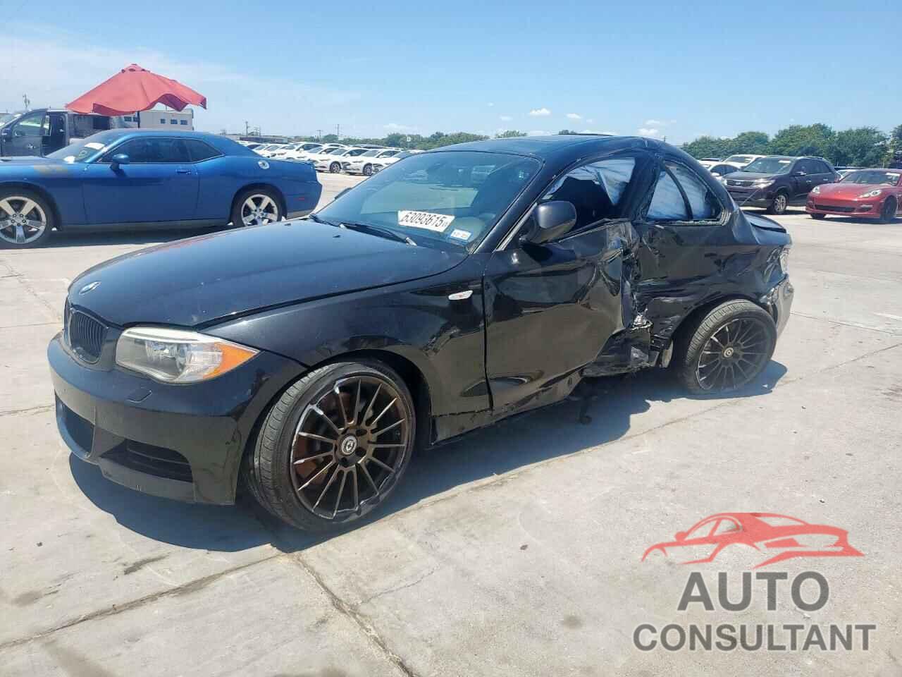 BMW 1 SERIES 2012 - WBAUC9C51CVM13036