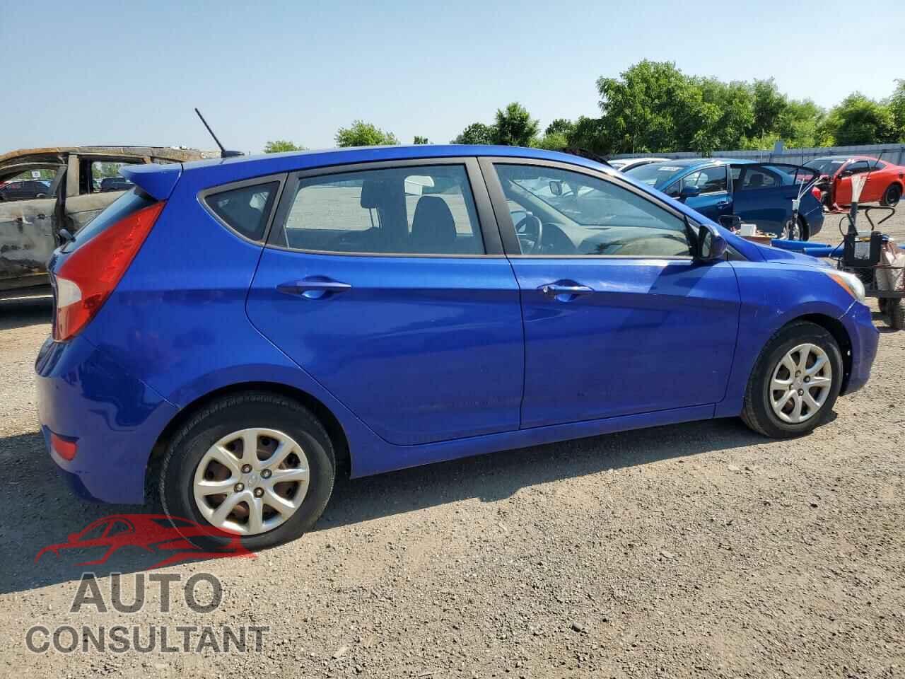 HYUNDAI ACCENT 2013 - KMHCT5AE7DU091015