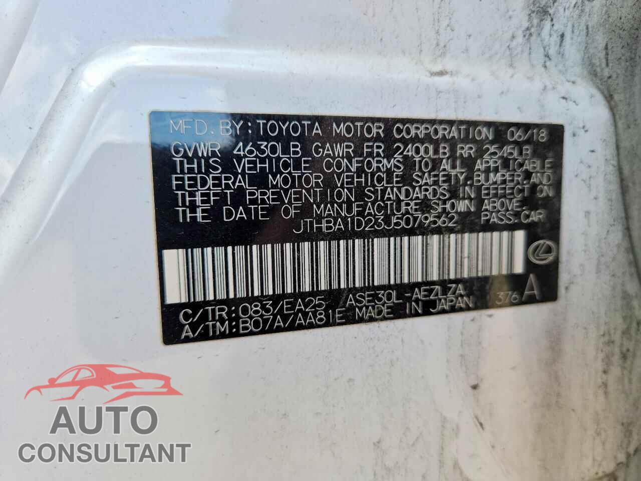 LEXUS IS 2018 - JTHBA1D23J5079562