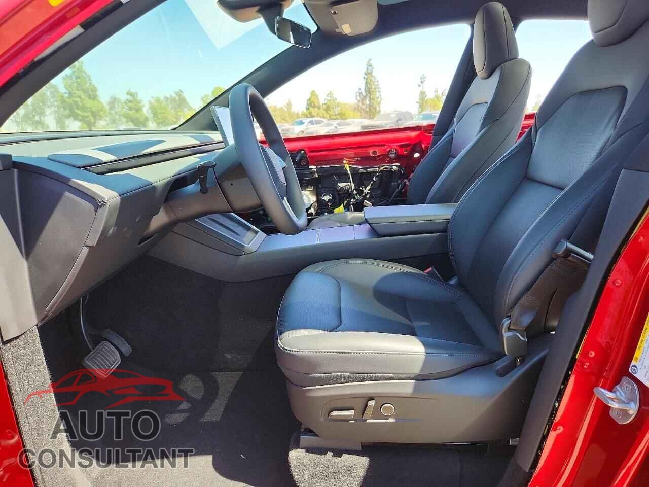 TESLA MODEL Y 2026 - 7SAYGDEE5TF620880