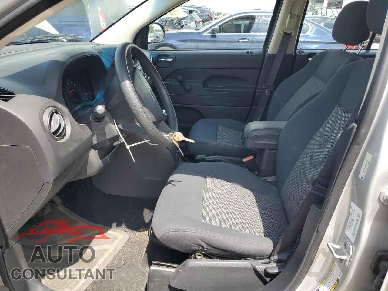 JEEP COMPASS 2010 - 1J4NF4FB4AD656680