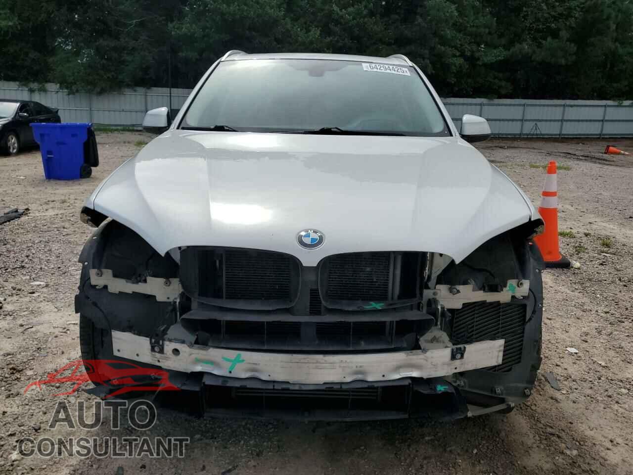 BMW X5 2015 - 5UXKR0C59F0K66016
