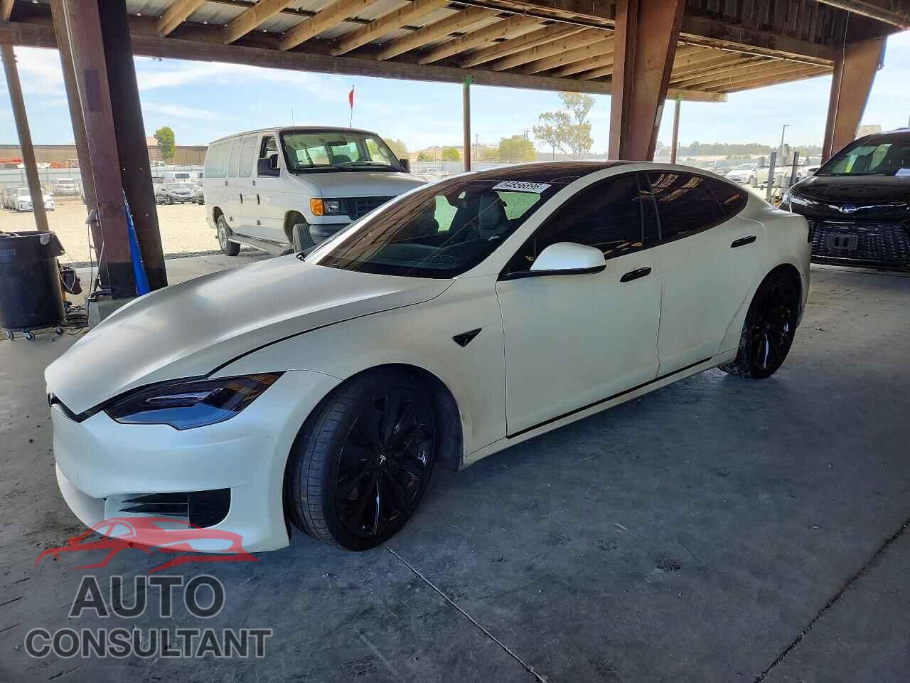 TESLA MODEL S 2017 - 5YJSA1E20HF208219