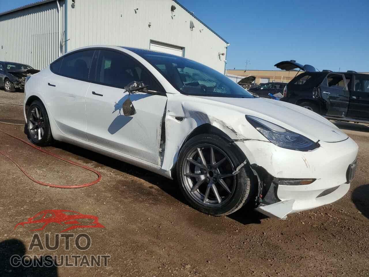 TESLA MODEL 3 2021 - 5YJ3E1EA5MF856990