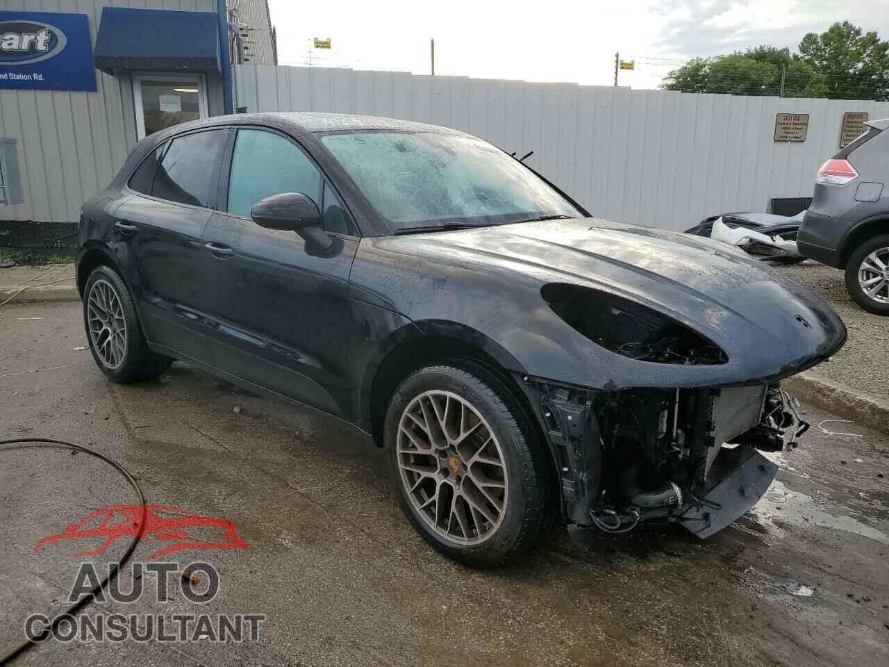 PORSCHE MACAN 2017 - WP1AA2A55HLB01700