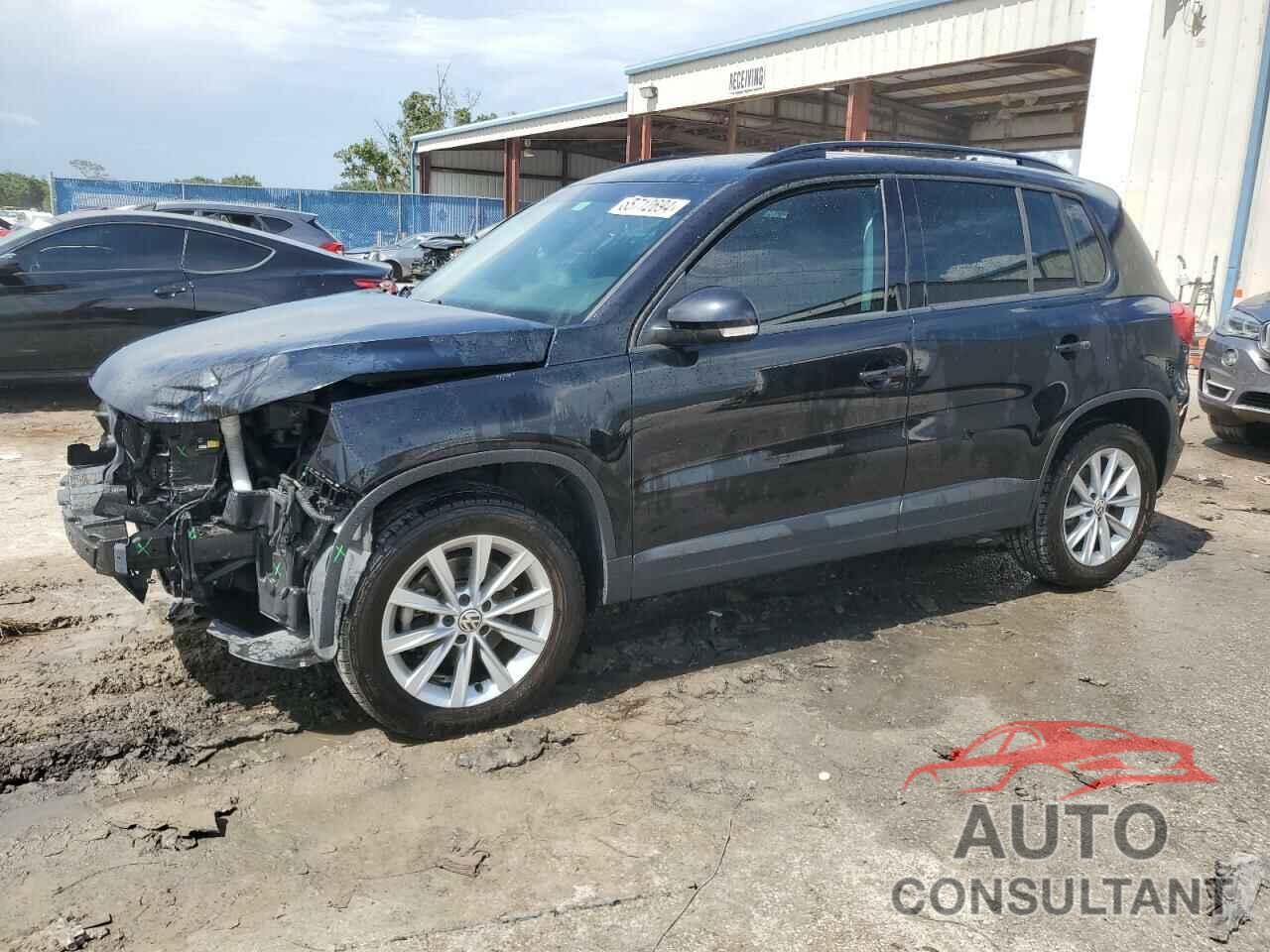 VOLKSWAGEN TIGUAN 2017 - WVGAV7AX9HK043967