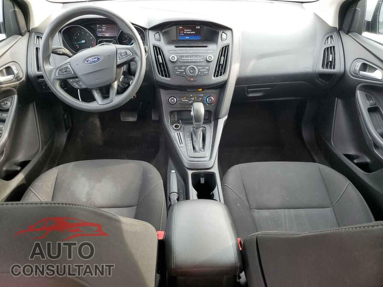 FORD FOCUS 2017 - 1FADP3F29HL213570