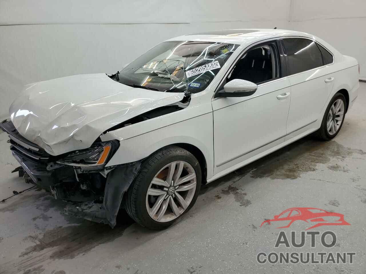 VOLKSWAGEN PASSAT 2017 - 1VWCM7A30HC048009