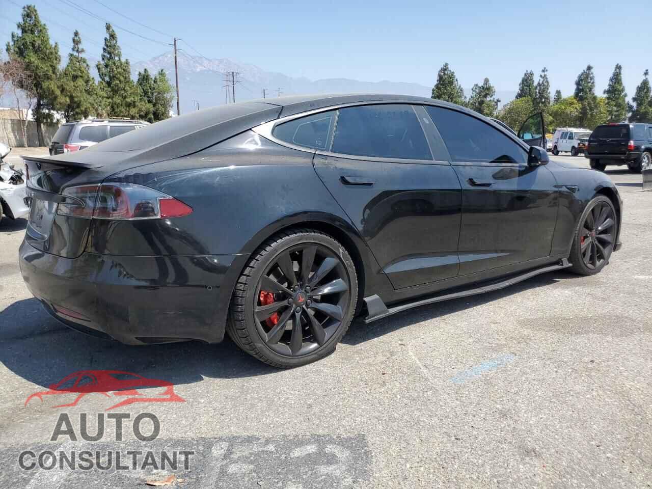 TESLA MODEL S 2017 - 5YJSA1E42HF227825
