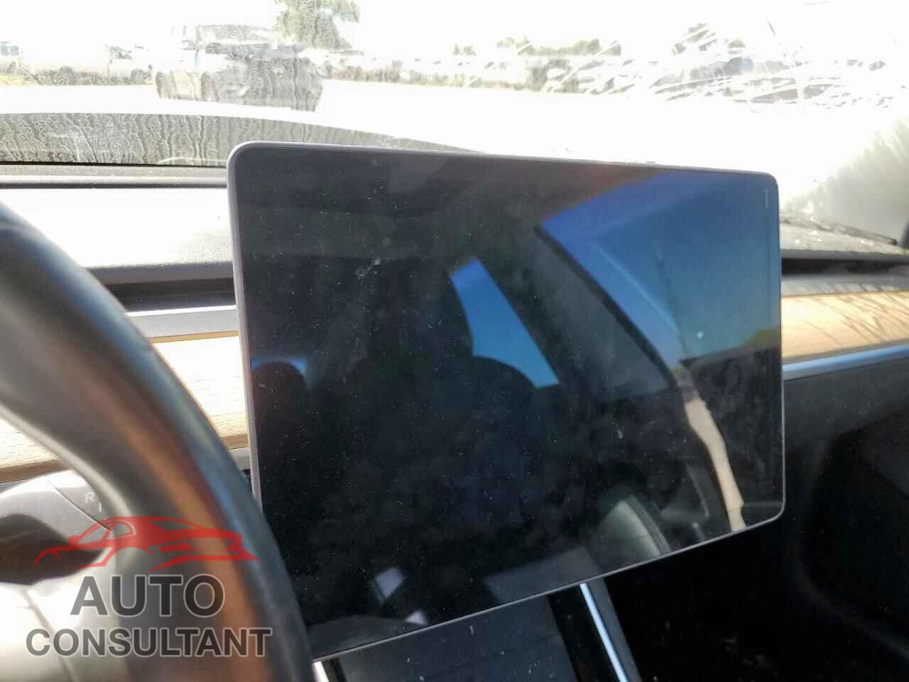 TESLA MODEL 3 2019 - 5YJ3E1EA9KF190178