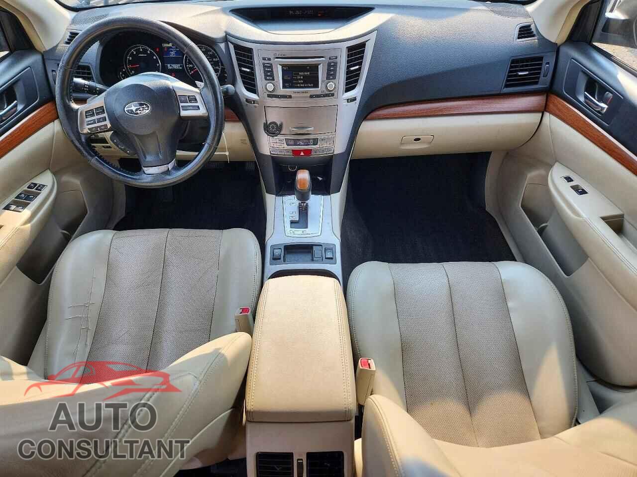 SUBARU OUTBACK 2014 - 4S4BRBLC3E3218774