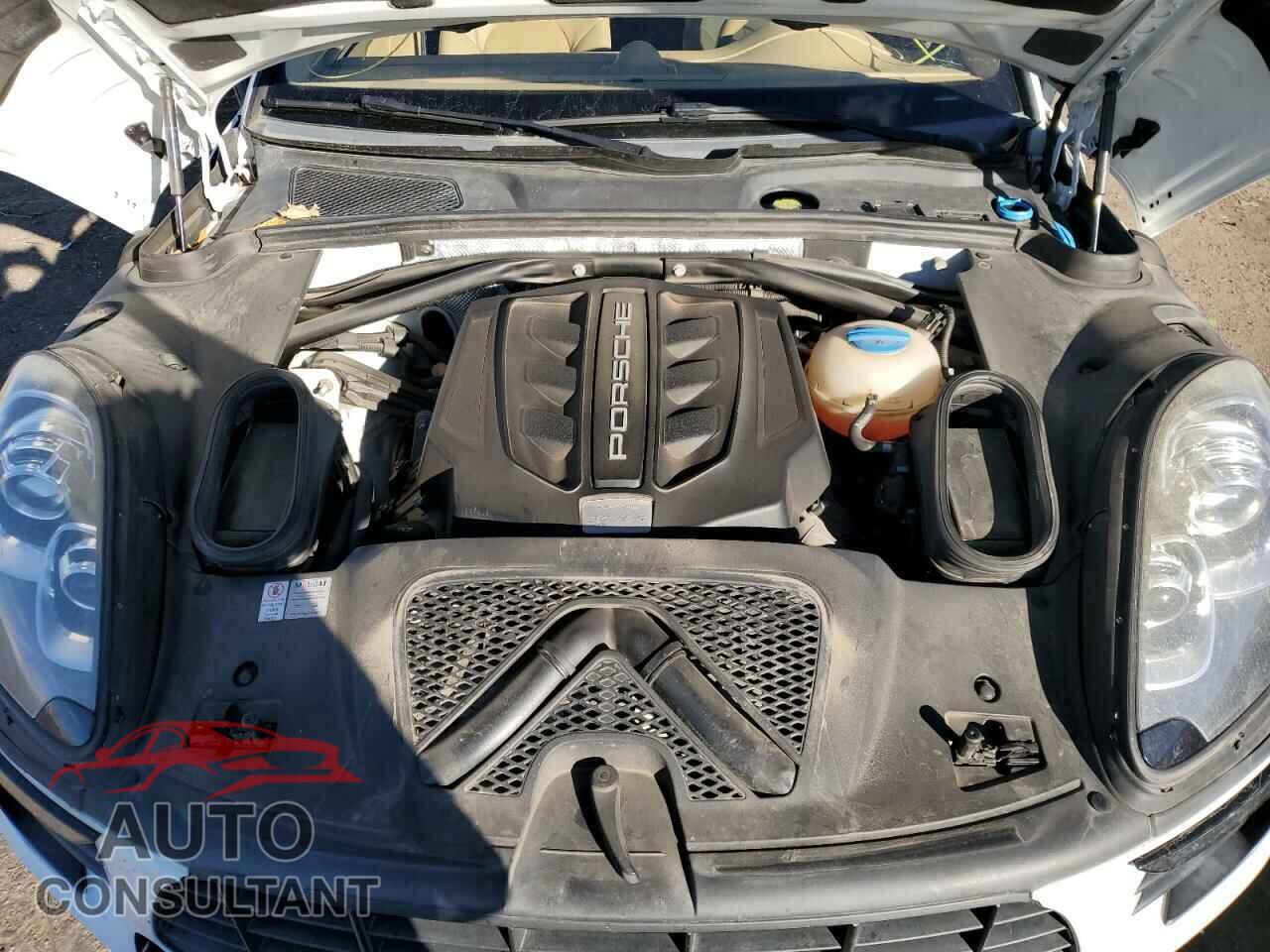 PORSCHE MACAN 2015 - WP1AB2A54FLB57055