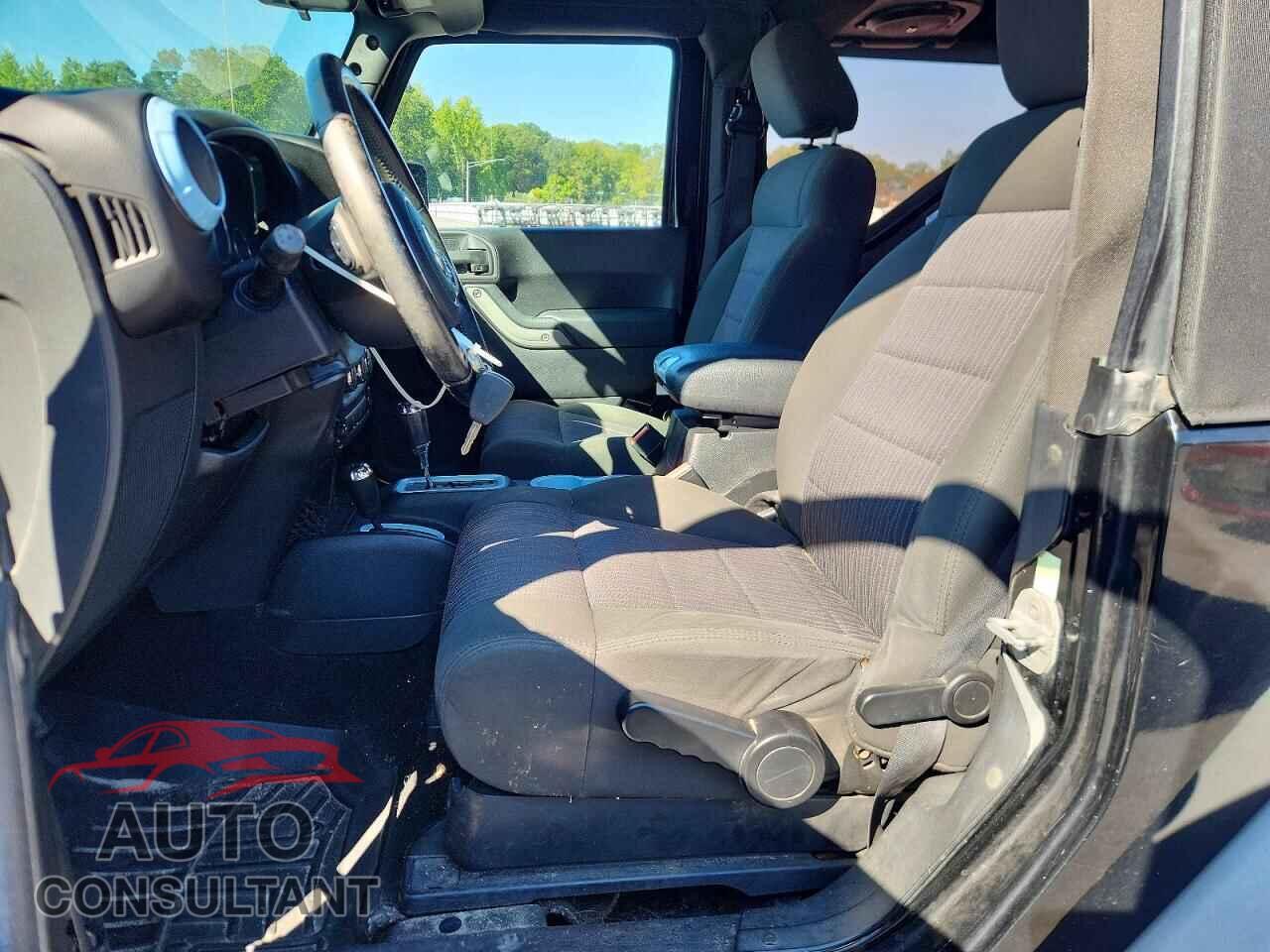 JEEP WRANGLER 2011 - 1J4AA2D10BL628202
