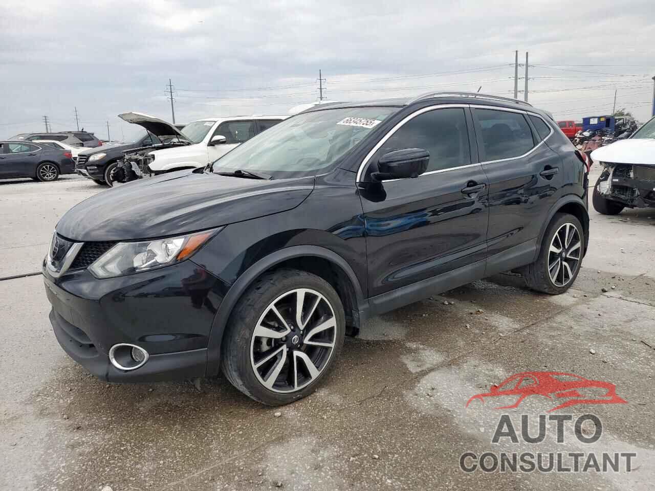 NISSAN ROGUE 2017 - JN1BJ1CP6HW027106