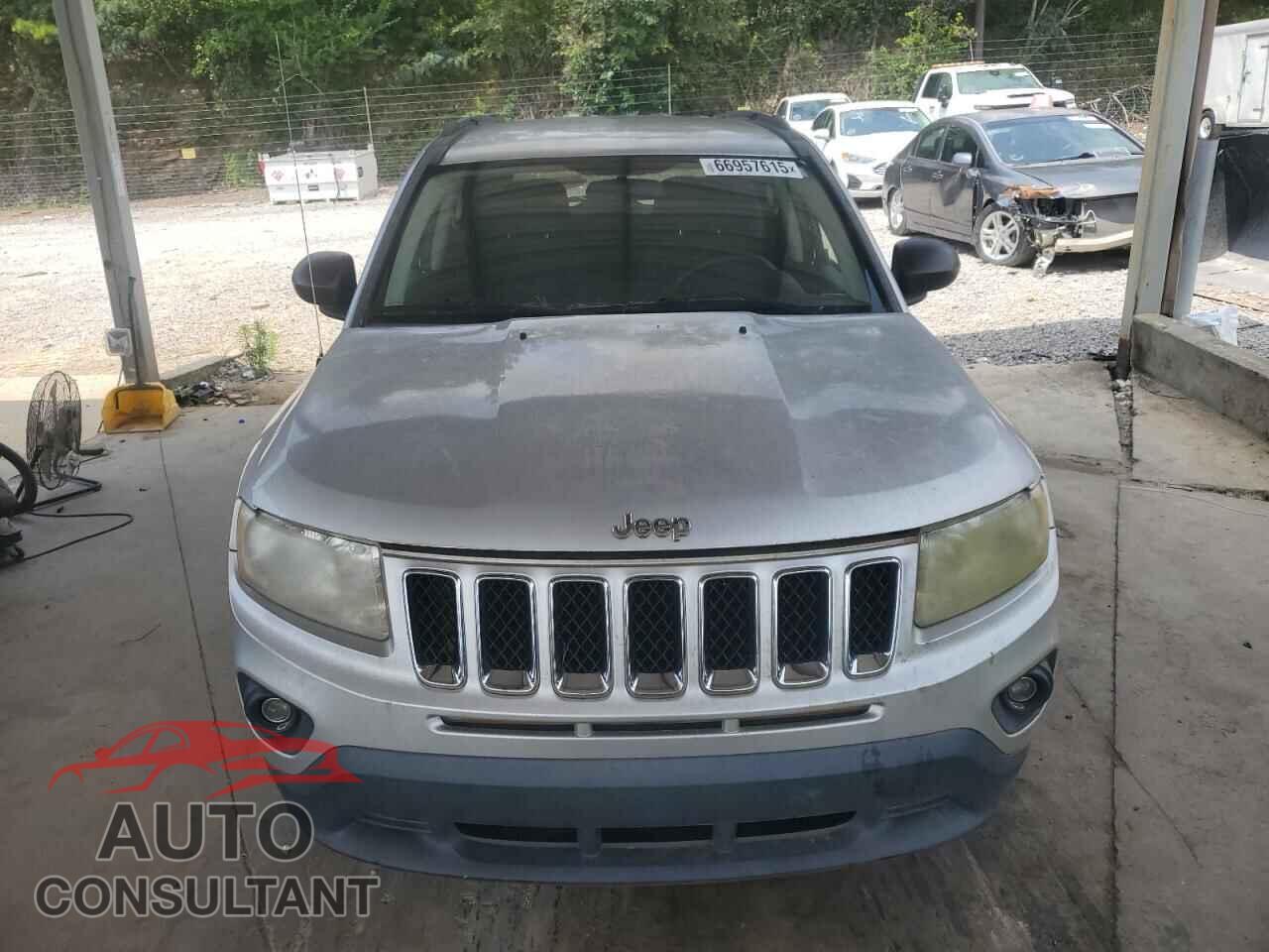 JEEP COMPASS 2011 - 1J4NT1FB9BD245655