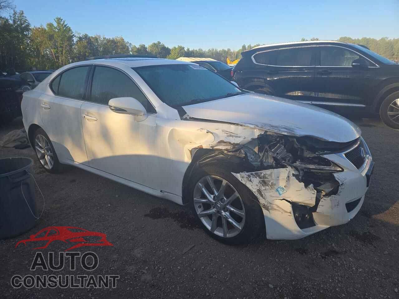LEXUS IS 2012 - JTHCF5C26C5058836
