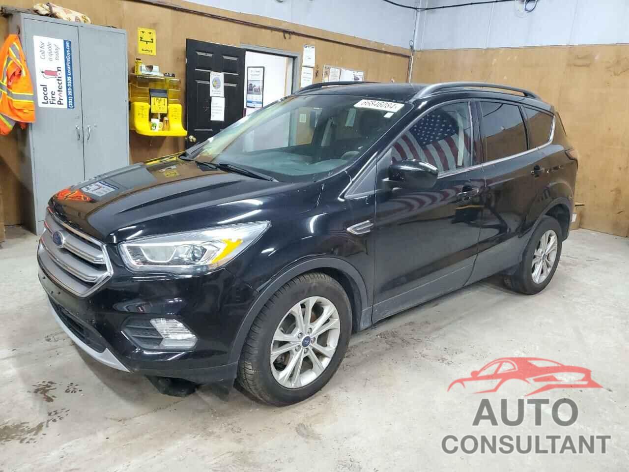 FORD ESCAPE 2017 - 1FMCU0GD0HUC12200