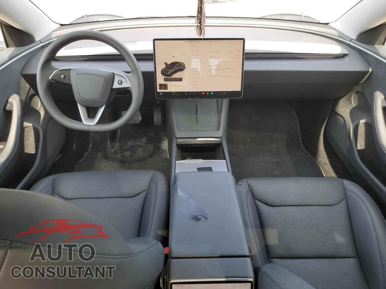 TESLA MODEL 3 2024 - 5YJ3E1EB3RF843347