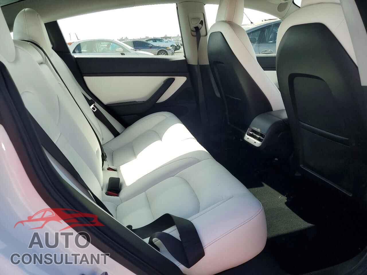 TESLA MODEL 3 2020 - 5YJ3E1EA6LF615227