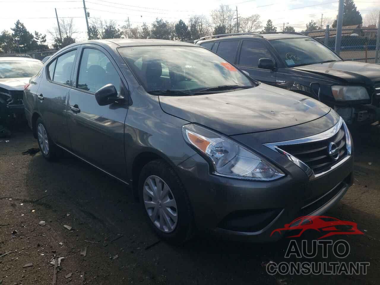 NISSAN VERSA 2018 - 3N1CN7AP0JL885715