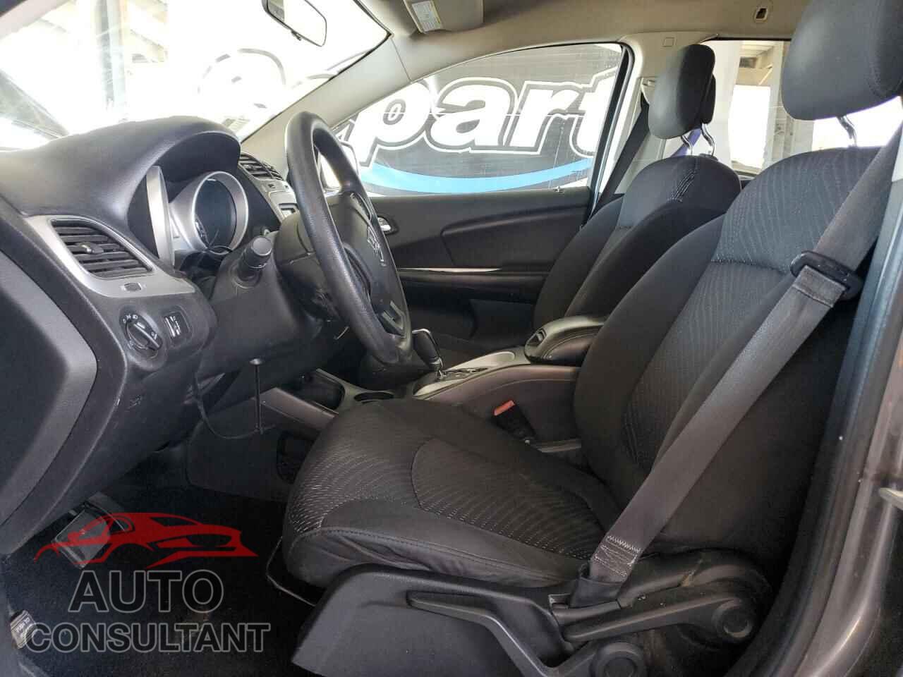 DODGE JOURNEY 2015 - 3C4PDCBG7FT718137