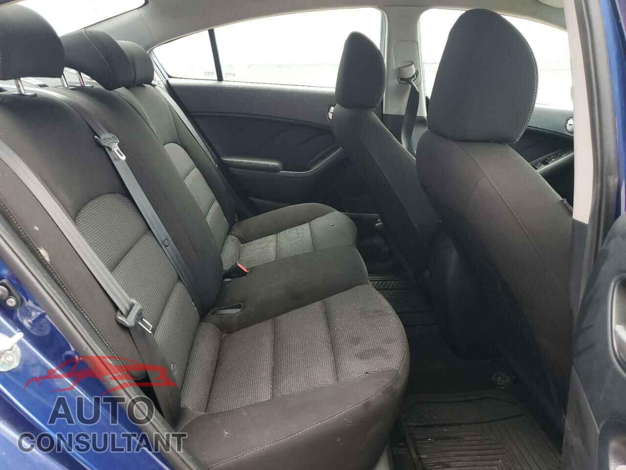 KIA FORTE 2017 - 3KPFK4A75HE018522
