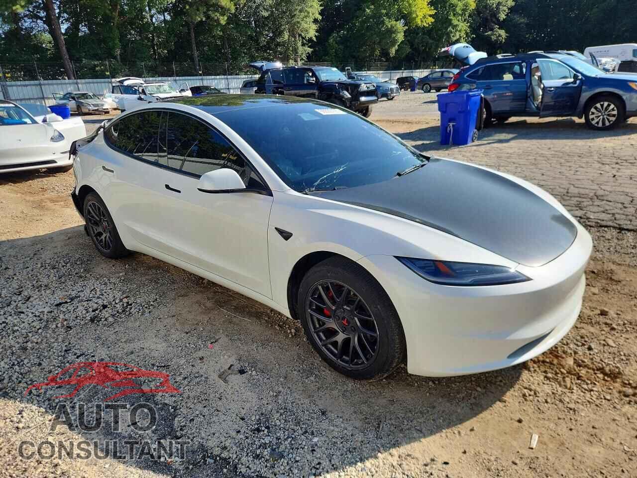 TESLA MODEL 3 2024 - 5YJ3E1EA2RF854928