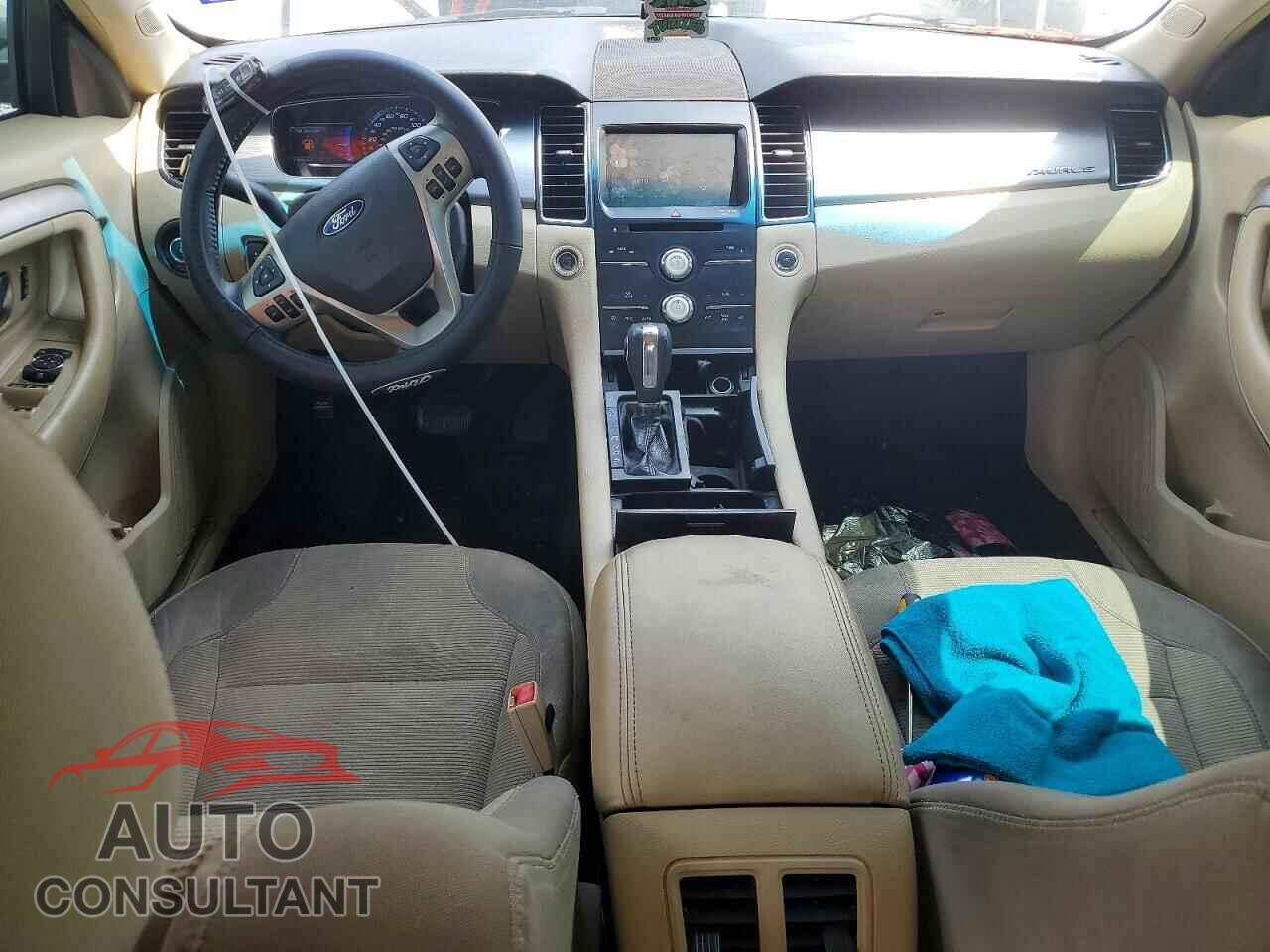 FORD TAURUS 2015 - 1FAHP2E85FG120827