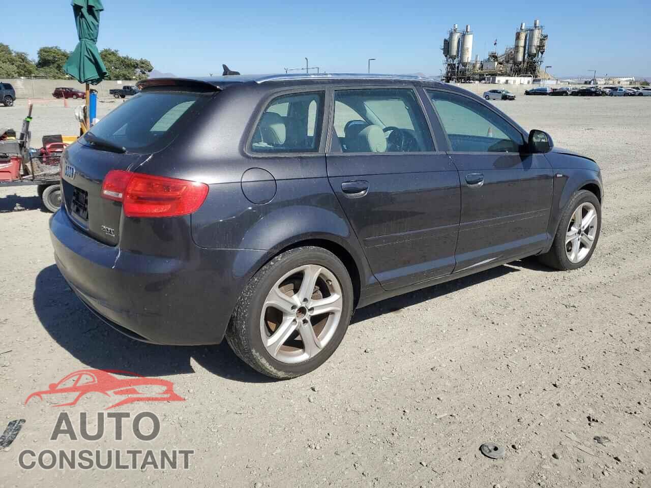 AUDI A3 2010 - WAUMFAFM0AA034383