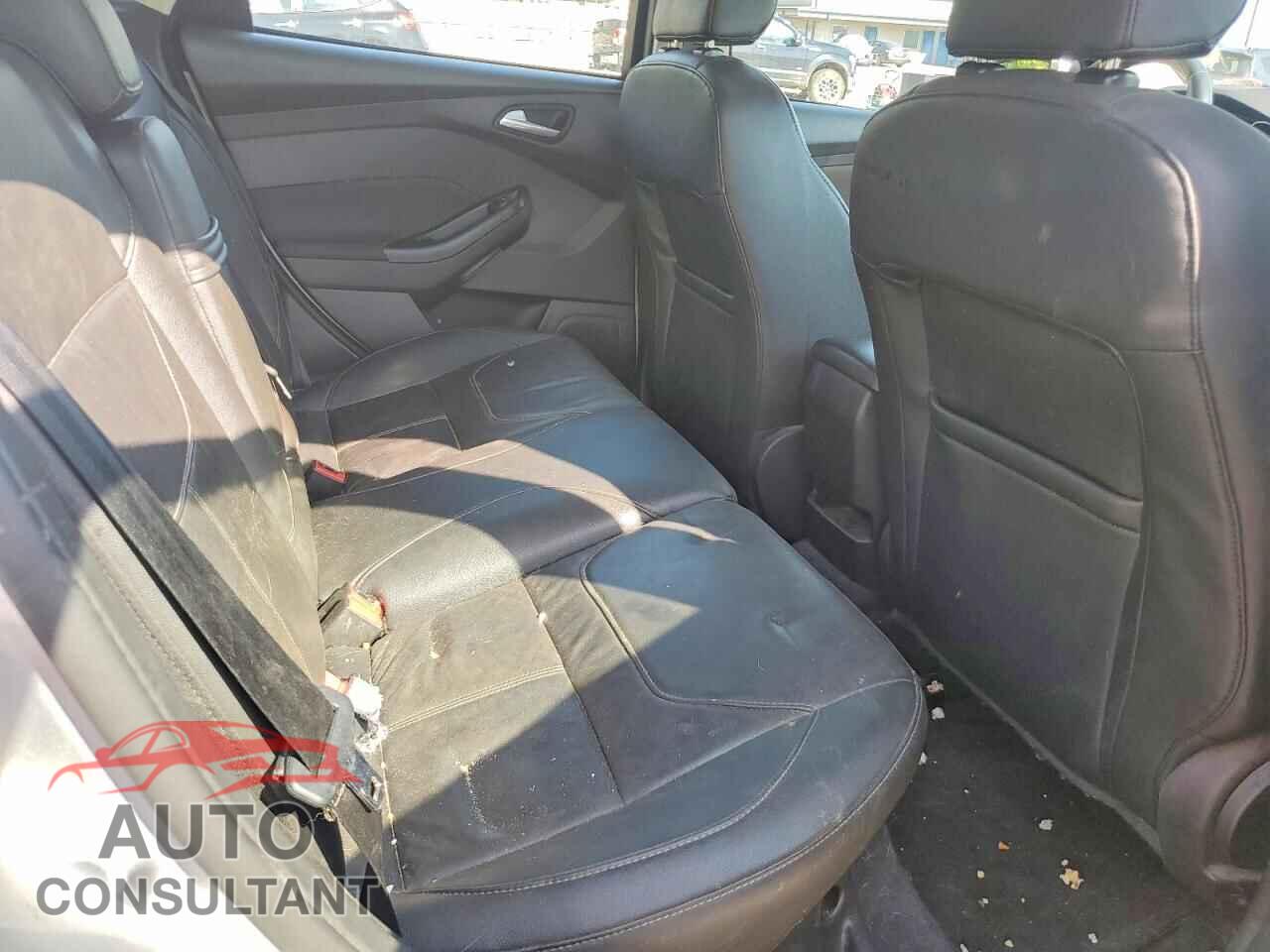 FORD FOCUS 2016 - 1FADP3K21GL332802