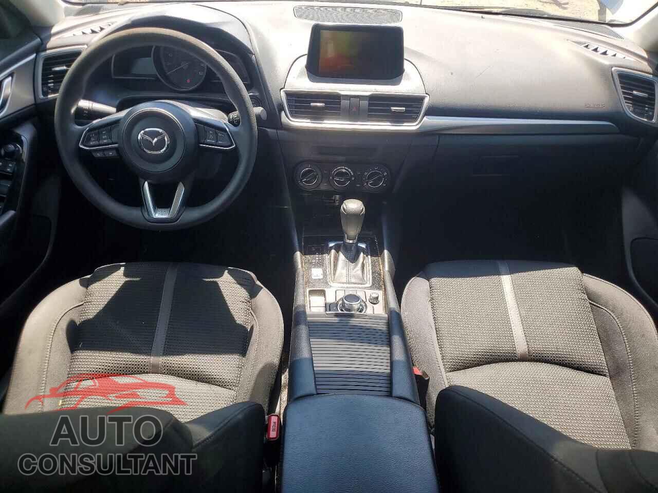 MAZDA 3 2017 - 3MZBN1U77HM144433