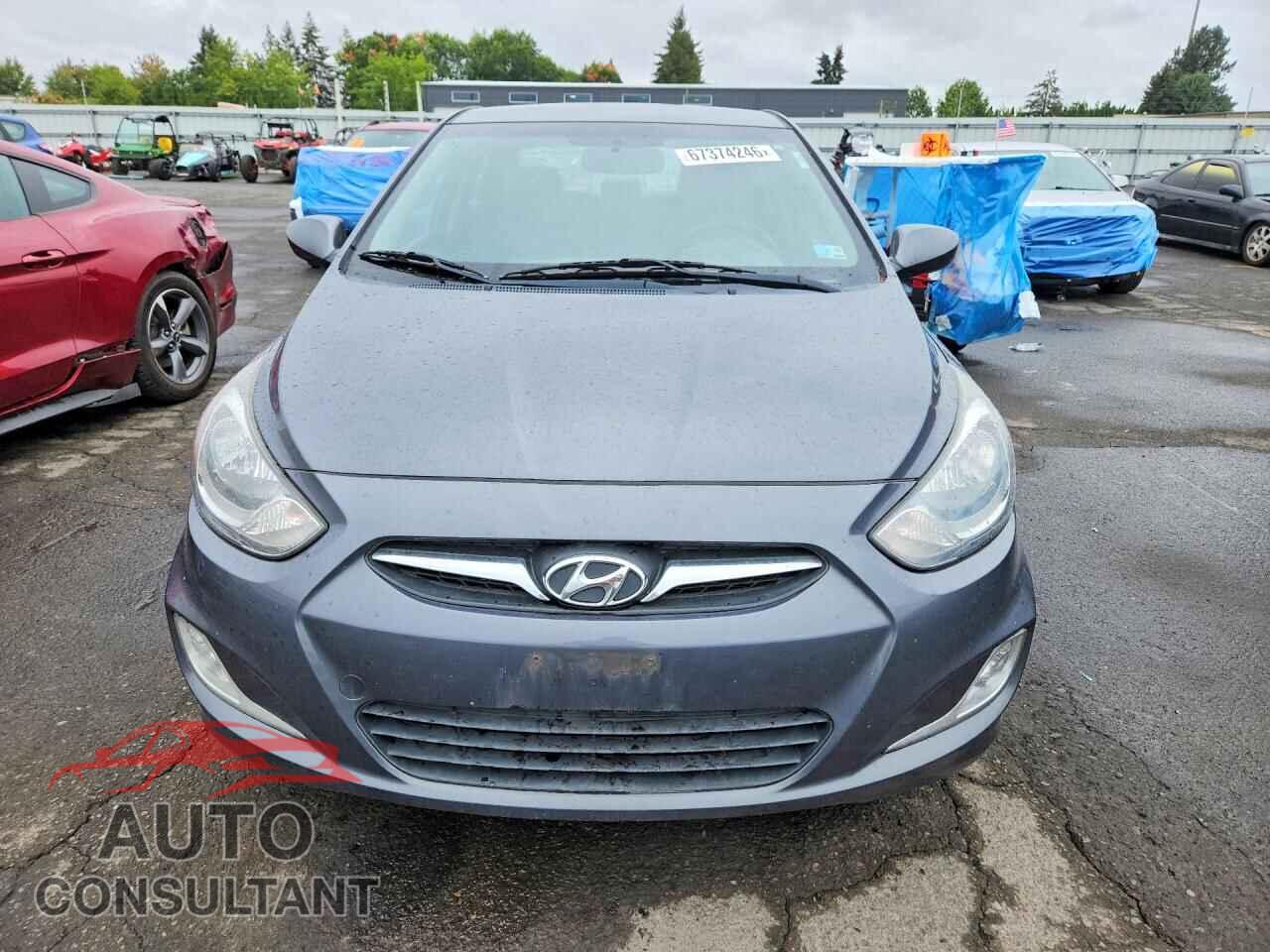 HYUNDAI ACCENT 2013 - KMHCU4AE8DU322737