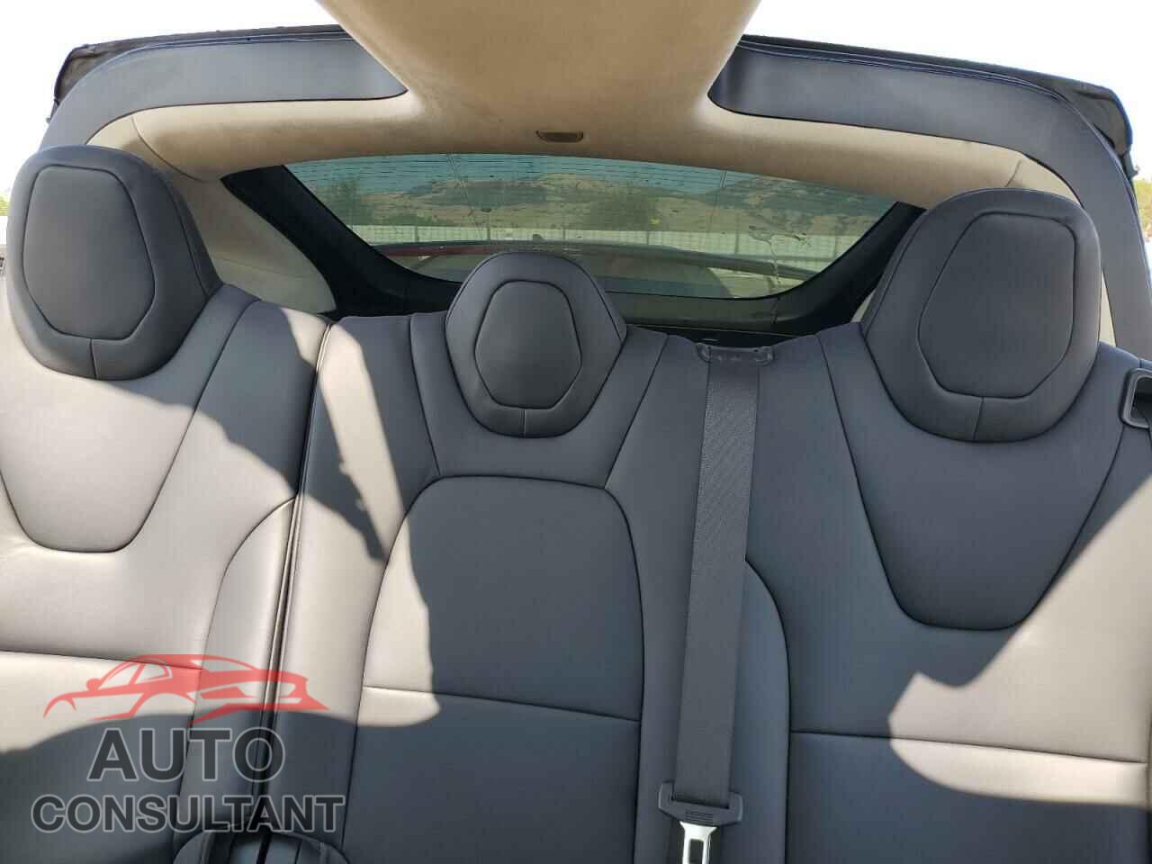 TESLA MODEL X 2017 - 5YJXCAE24HF075223