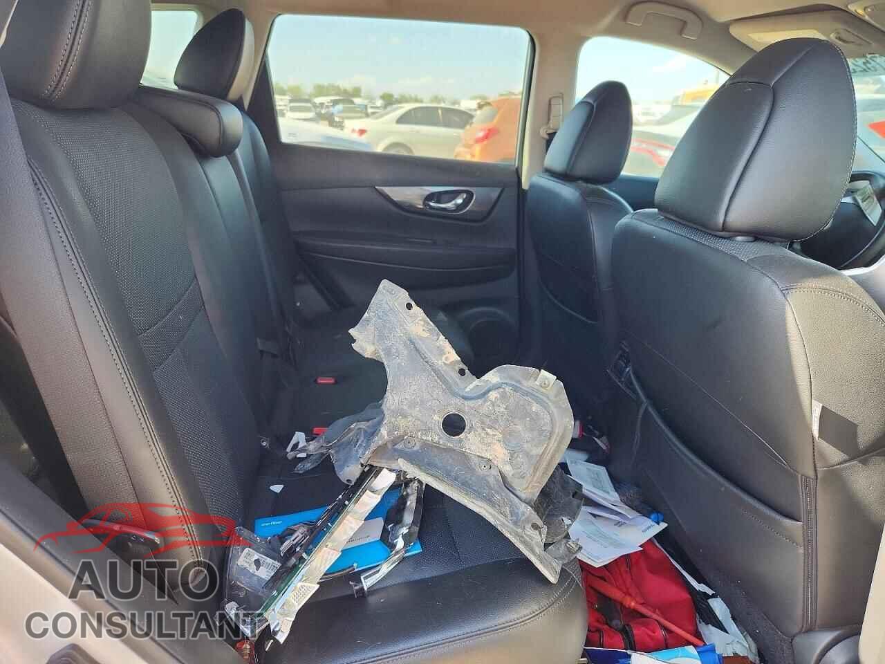 NISSAN ROGUE 2015 - 5N1AT2MV2FC876830