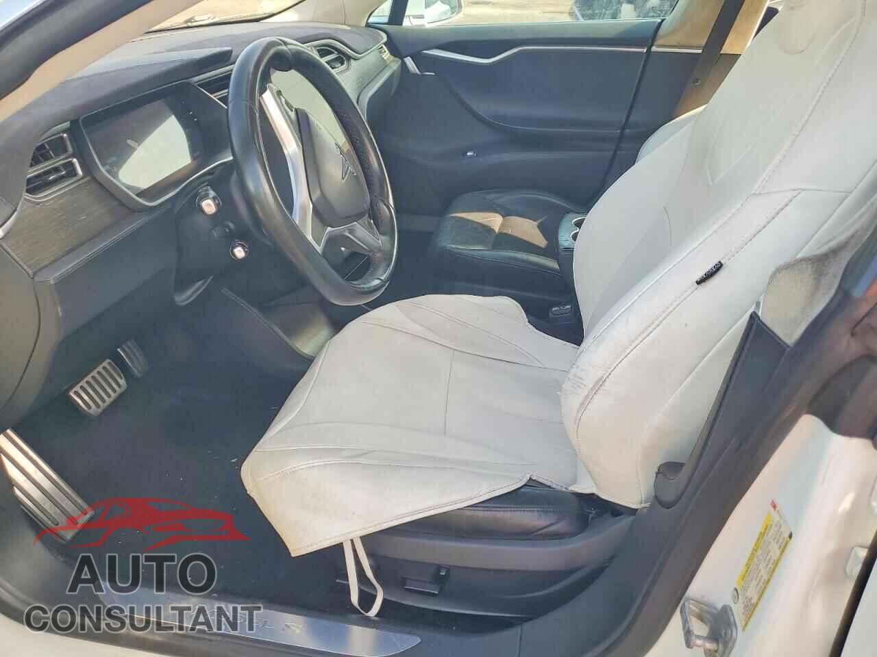 TESLA MODEL S 2015 - 5YJSA1S22FF096735