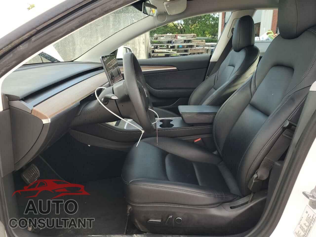 TESLA MODEL 3 2021 - 5YJ3E1EA8MF057933