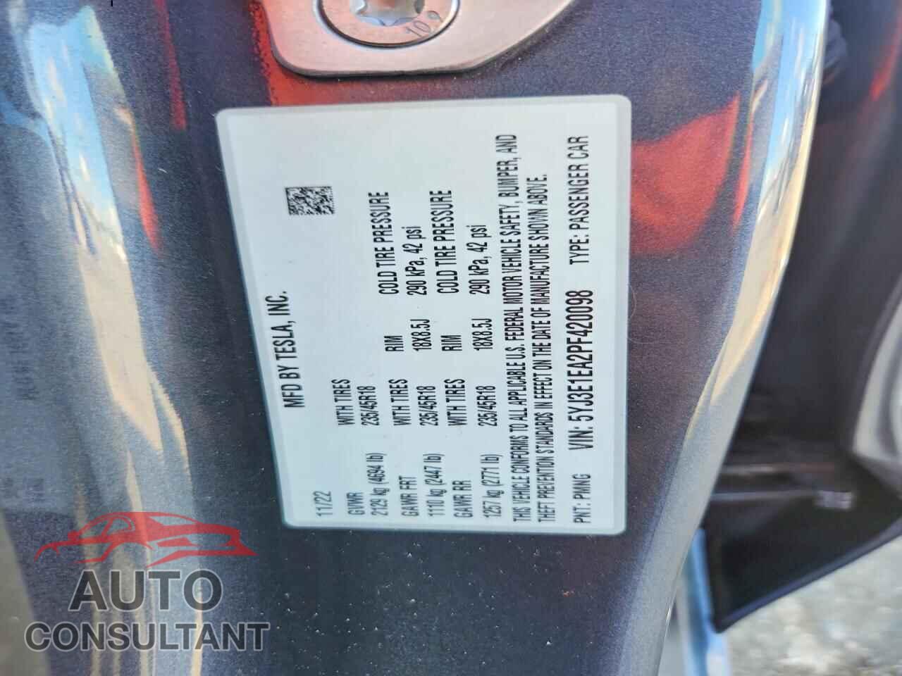 TESLA MODEL 3 2023 - 5YJ3E1EA2PF420098