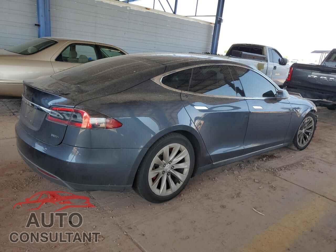 TESLA MODEL S 2015 - 5YJSA1E24FF111554