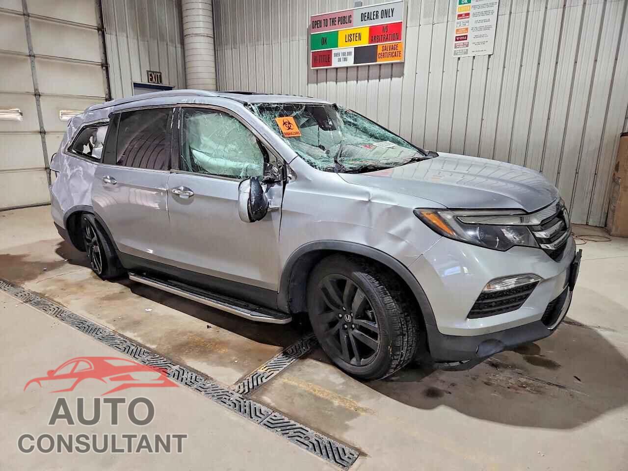 HONDA PILOT 2018 - 5FNYF6H01JB031981