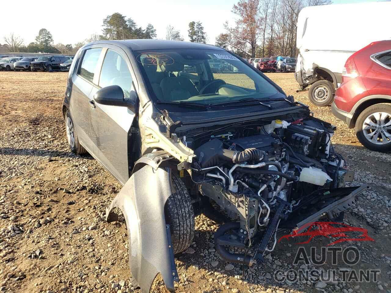 CHEVROLET SONIC 2020 - 1G1JG6SB5L4131352