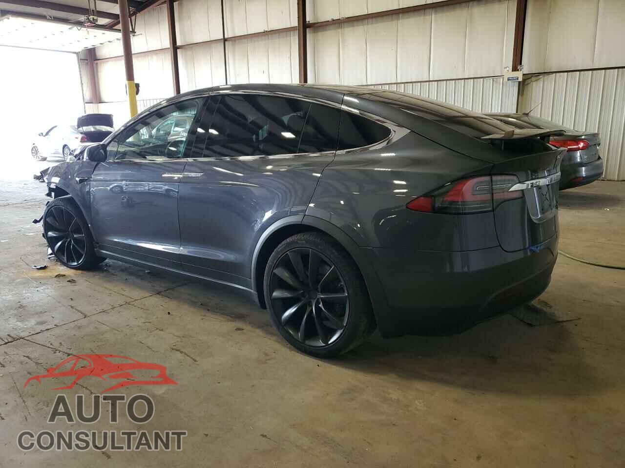 TESLA MODEL X 2019 - 5YJXCBE2XKF211366