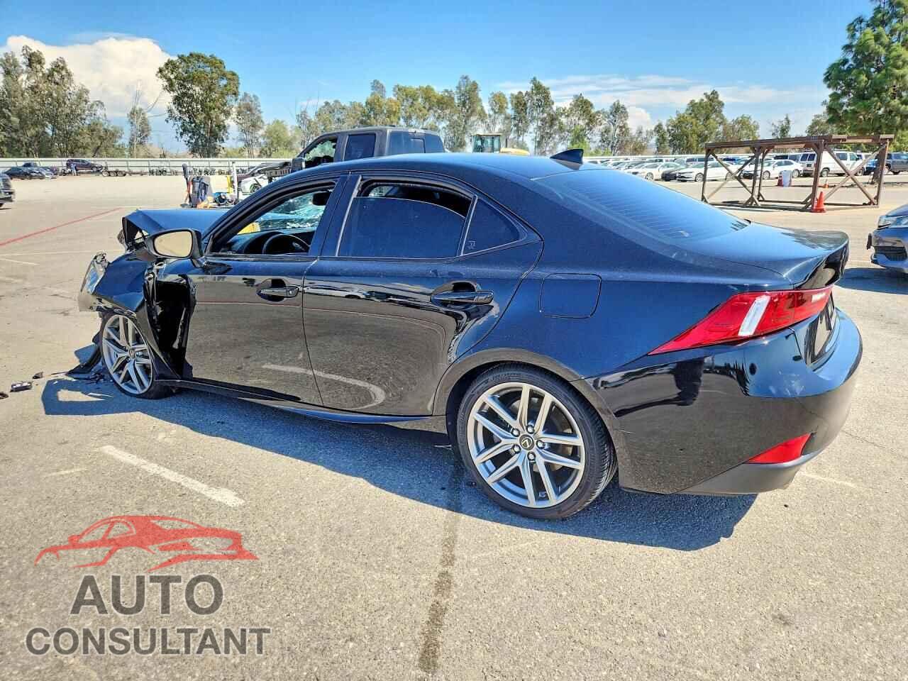 LEXUS IS 2014 - JTHBE1D27E5013753