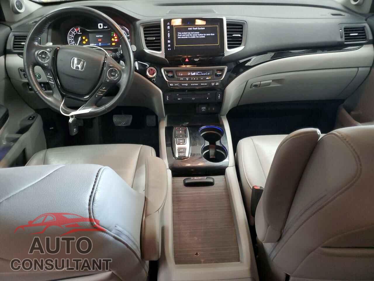 HONDA PILOT 2018 - 5FNYF6H96JB029268