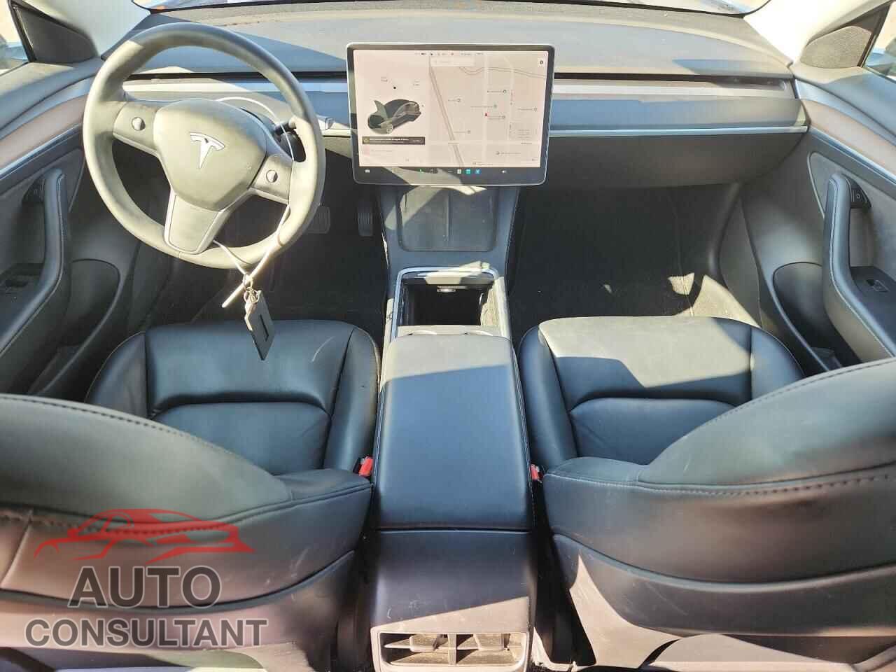 TESLA MODEL 3 2021 - 5YJ3E1EB8MF015125