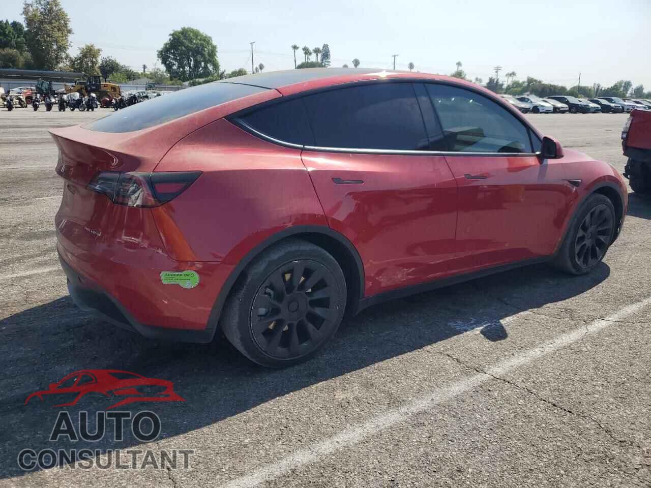 TESLA MODEL Y 2023 - 7SAYGAEE2PF627757