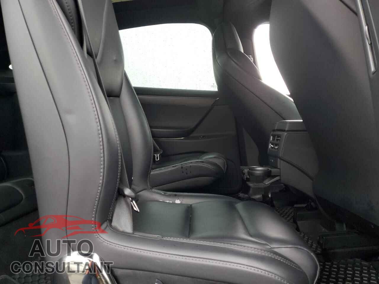 TESLA MODEL X 2018 - 5YJXCBE22JF120512