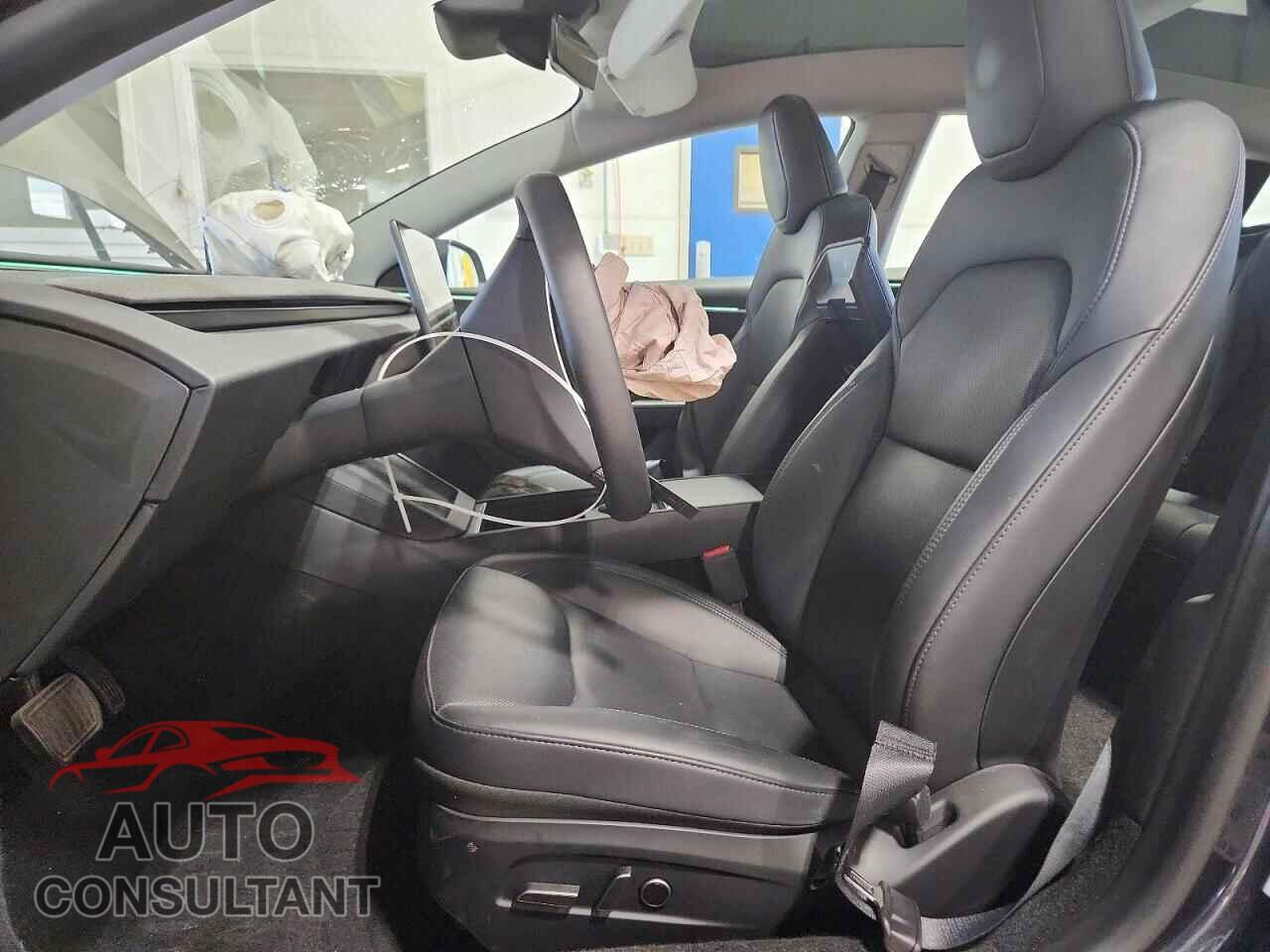 TESLA MODEL 3 2024 - 5YJ3E1EB8RF768046