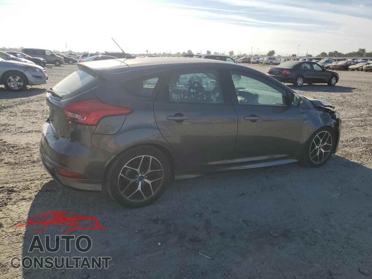 FORD FOCUS 2016 - 1FADP3K29GL203545